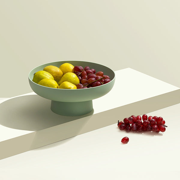 Drainable Dessert/Fruit Plate with Base