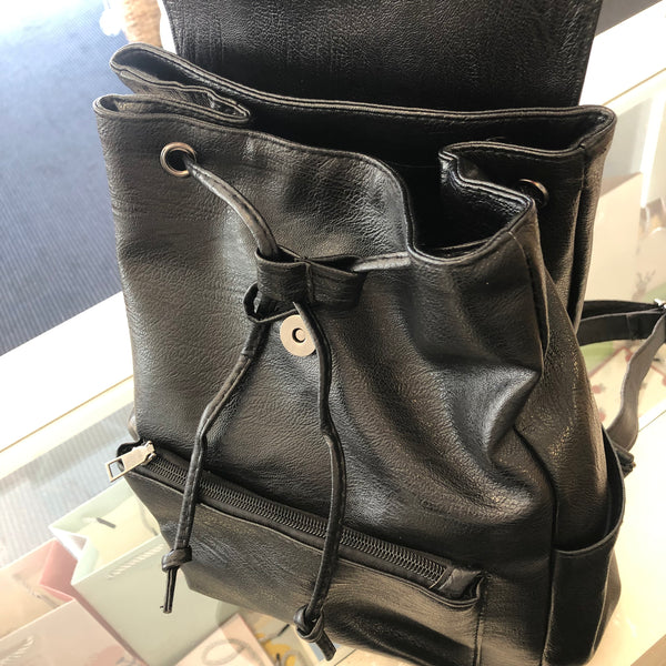 Black Backpack - bow top